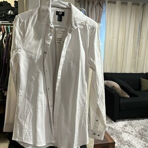 white button down h&m shirt
